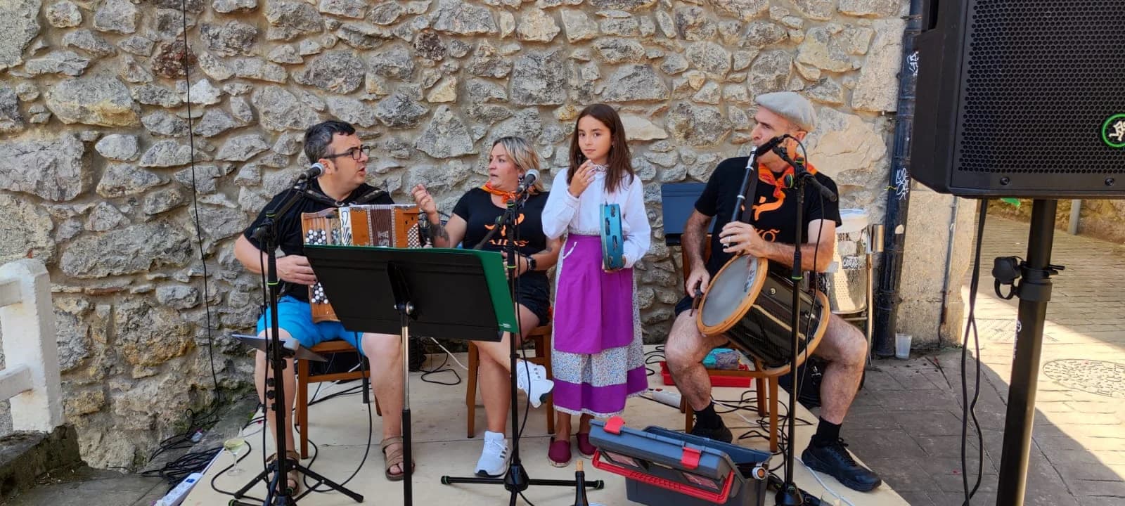 EAn erromeria AIKOPEKOrekin, abuztuaren 22an Arrantzale Tabernan