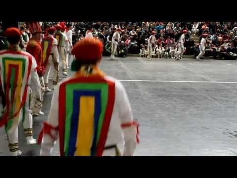 Dantza mokauak, dantza asteburua Areatzan