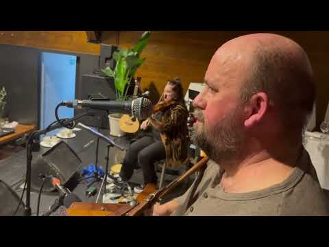 Roberto Etxebarria MAZURKA KLANDESTINOA Areatza, apirilak 4, 22:30