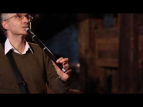 Enbor txistua, by Sabin Bikandi