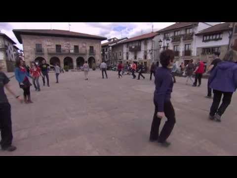 Dantzategia: mutildantzak