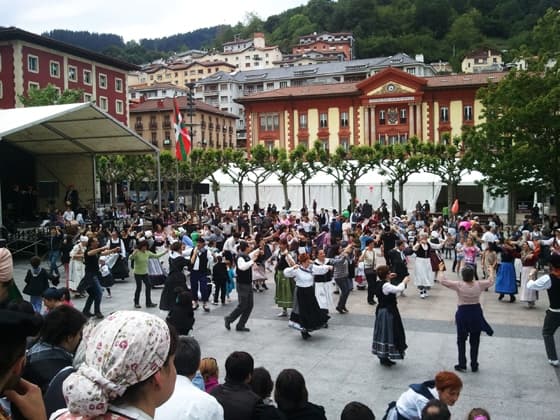 Maiatzeko erromeria Plateruenatik Eibarrera