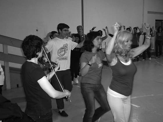 Dantzaldi Ibiltaria: dantza ikastaroen edizio berri bat