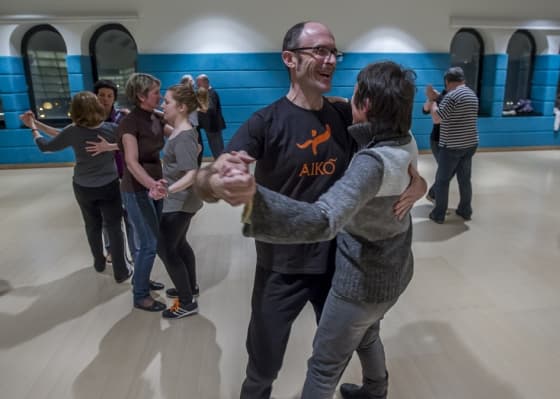 Esparru itxietan jarduera fisikoak